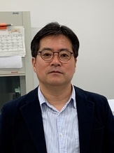 李 丞祐 先生