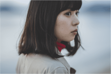 女子学生の画像