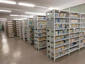 図書館ツアー On The Web 北九州市立大学図書館