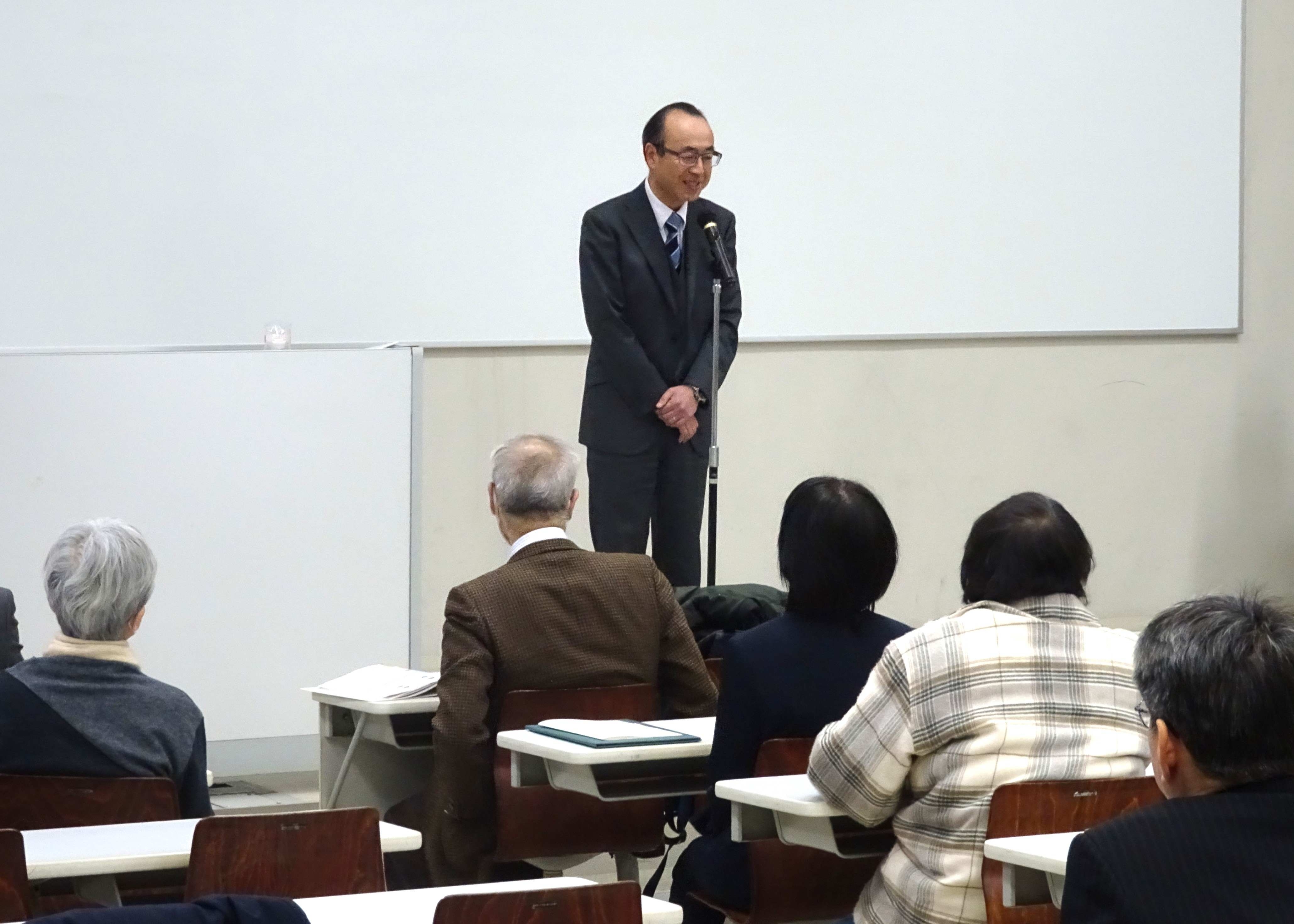 4 内田副塾長あいさつ.JPG