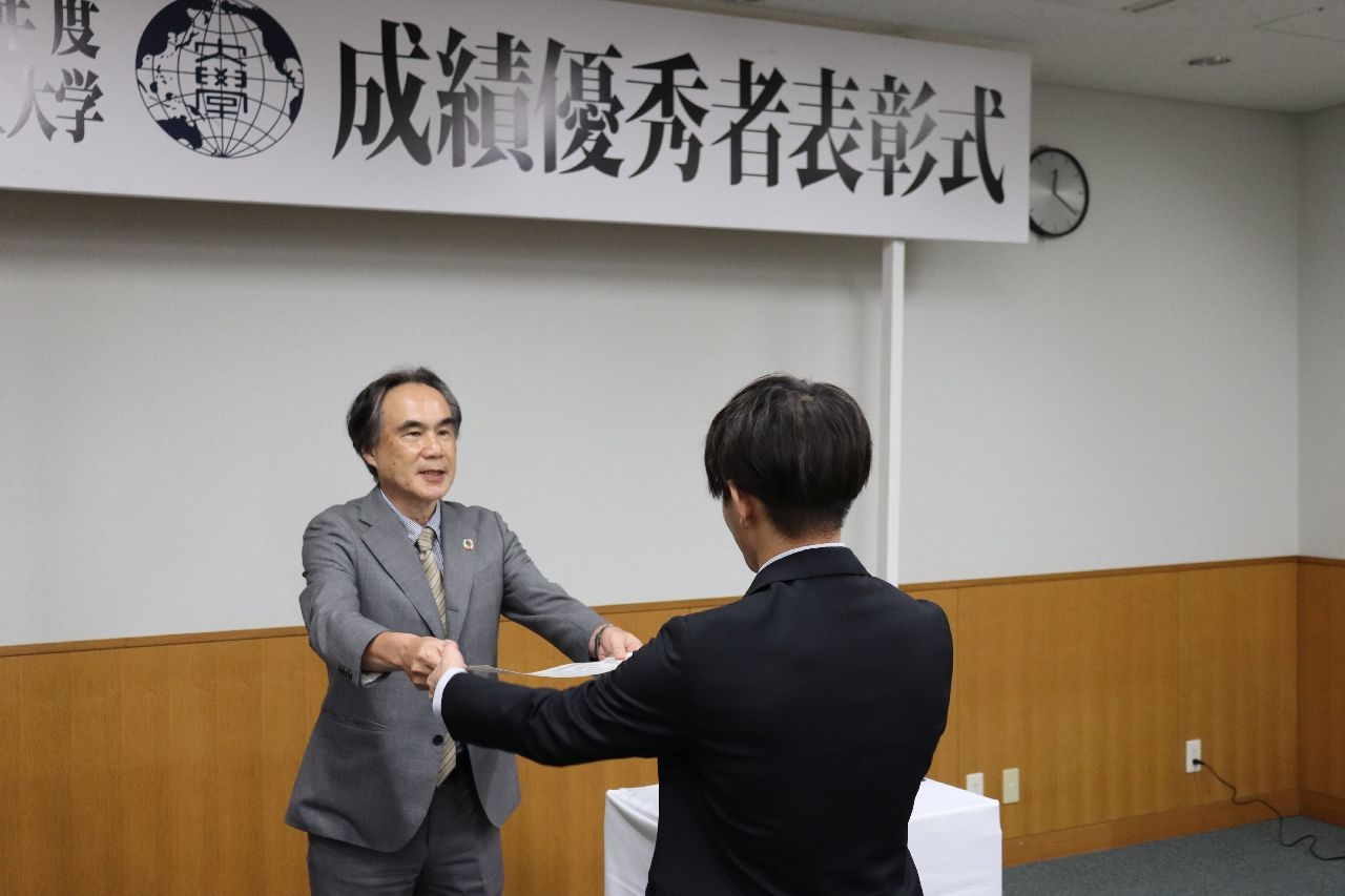 2025成績優秀者表彰 (2).JPG