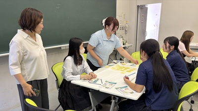 法学部政策科学科がオープンキャンパスでKFAW共催のゼミ体験企画を実施