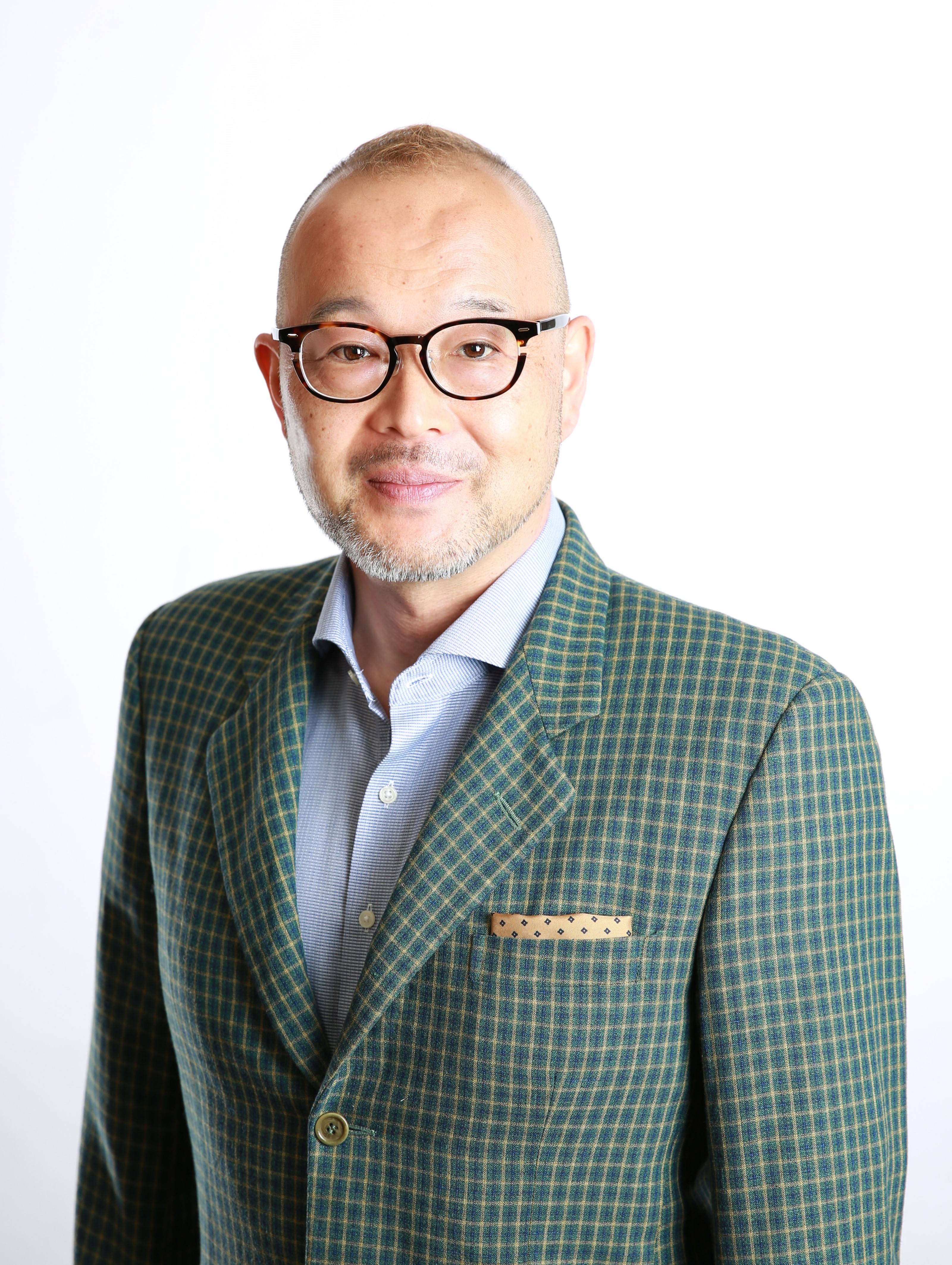 井上　禎男